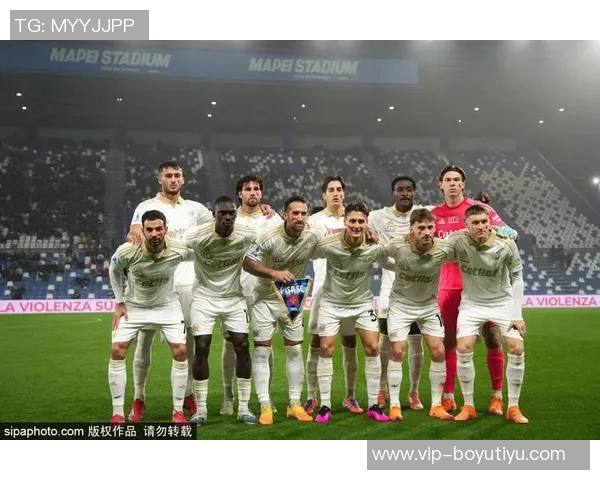 芒特首次为曼联踢满90分钟贡献精彩表现助力球队对阵水晶宫