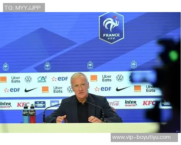 卡马文加或将转型左后卫应对法国中场竞争激烈局面 卡马文加或将转型左后卫应对法国中场竞争激烈局面