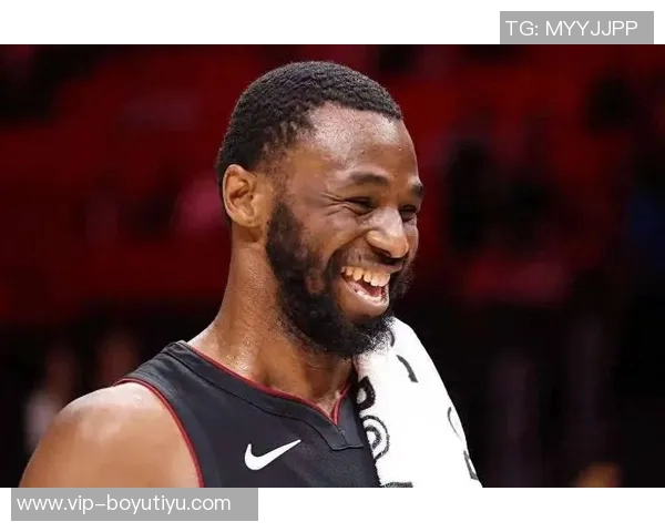 波杰姆斯基赛前与前队友维金斯重聚两人亲密拥抱温情互动