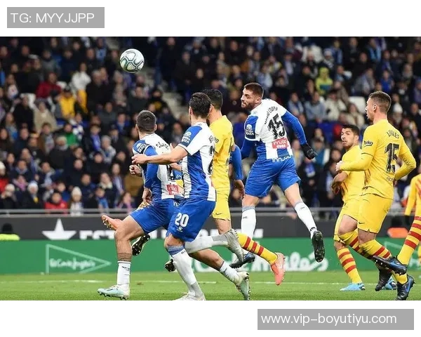 莱万特战绩不佳官方宣布解雇主教练朱利安卡莱罗