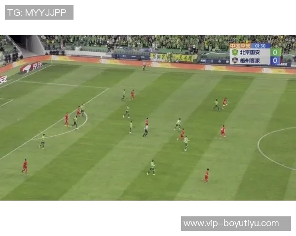 梅州队奋起直追奥马尔松第64分钟破门将比分改写为1-3国安